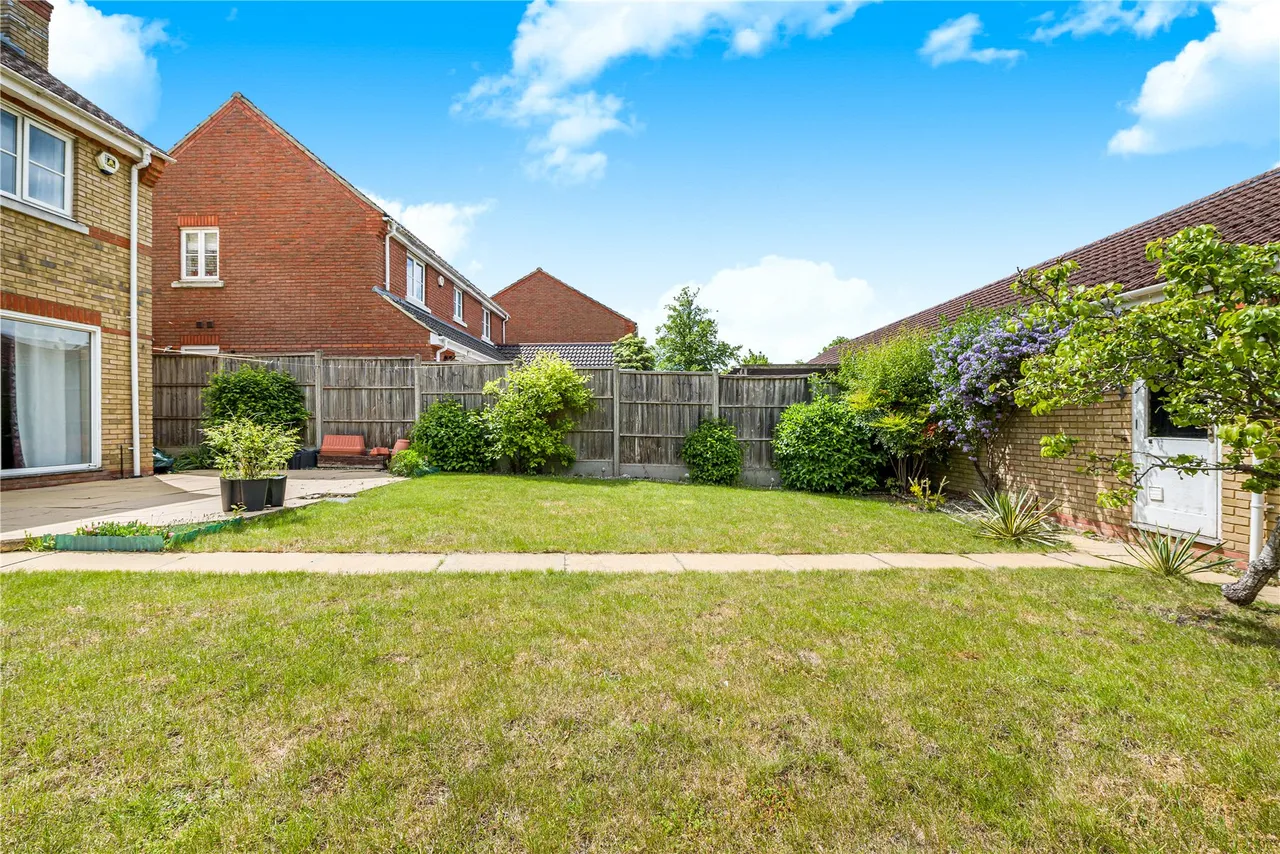 Florence Way, Knaphill, GU21, photo 28
