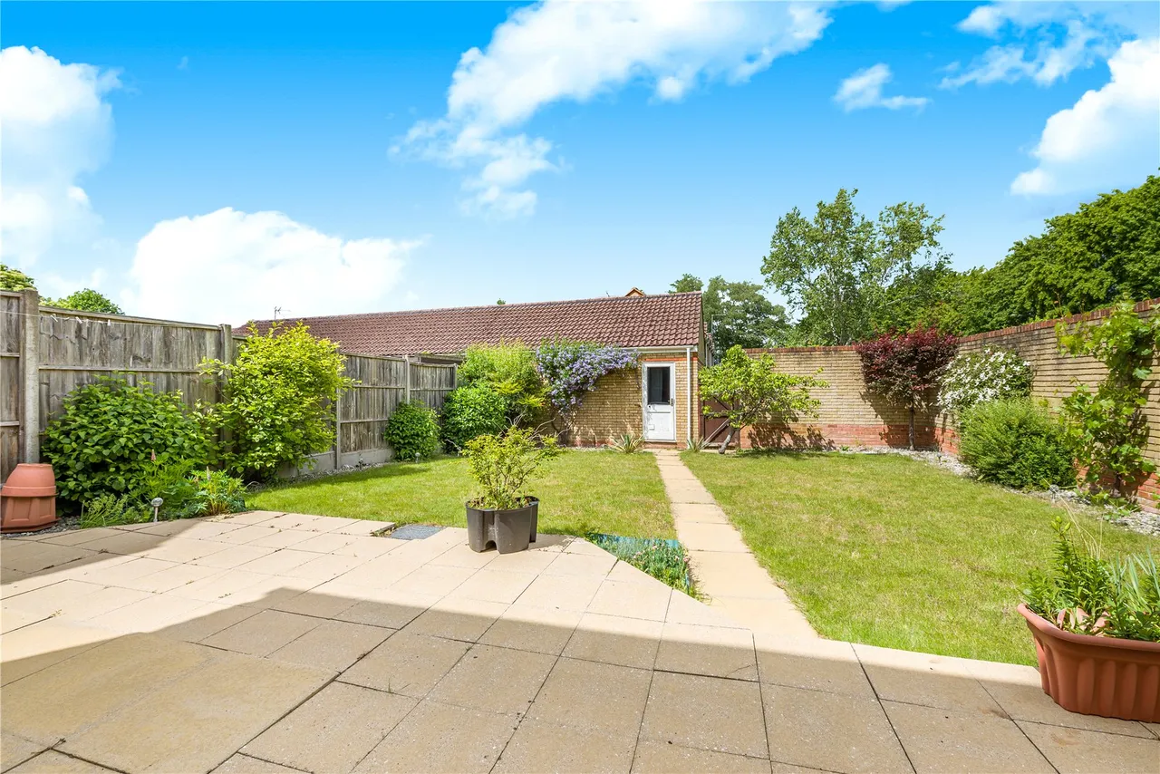 Florence Way, Knaphill, GU21, photo 27