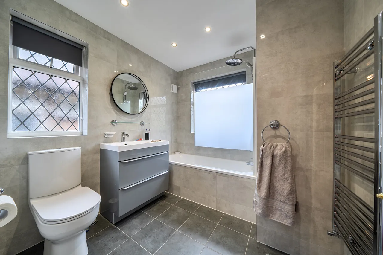 Halsbury Road West, Northolt, UB5, photo 5