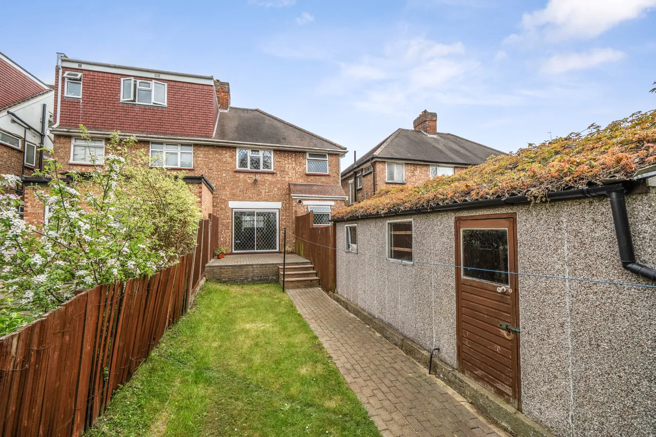Halsbury Road West, Northolt, UB5, photo 19