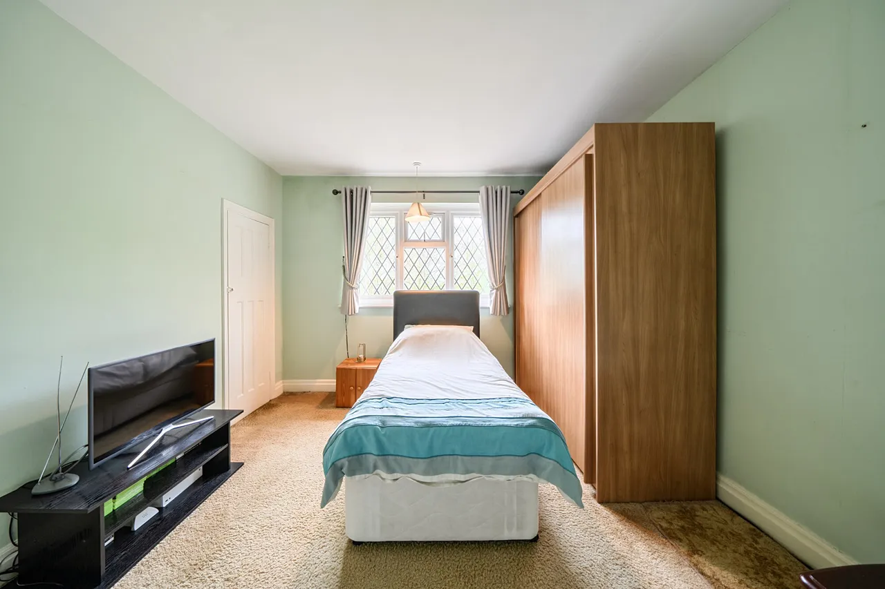 Halsbury Road West, Northolt, UB5, photo 14