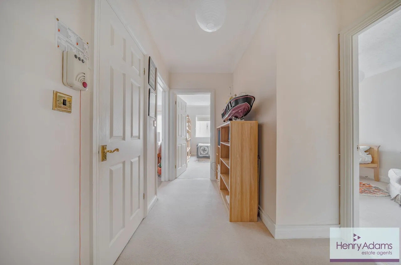 King George Avenue, Petersfield, GU32, photo 7