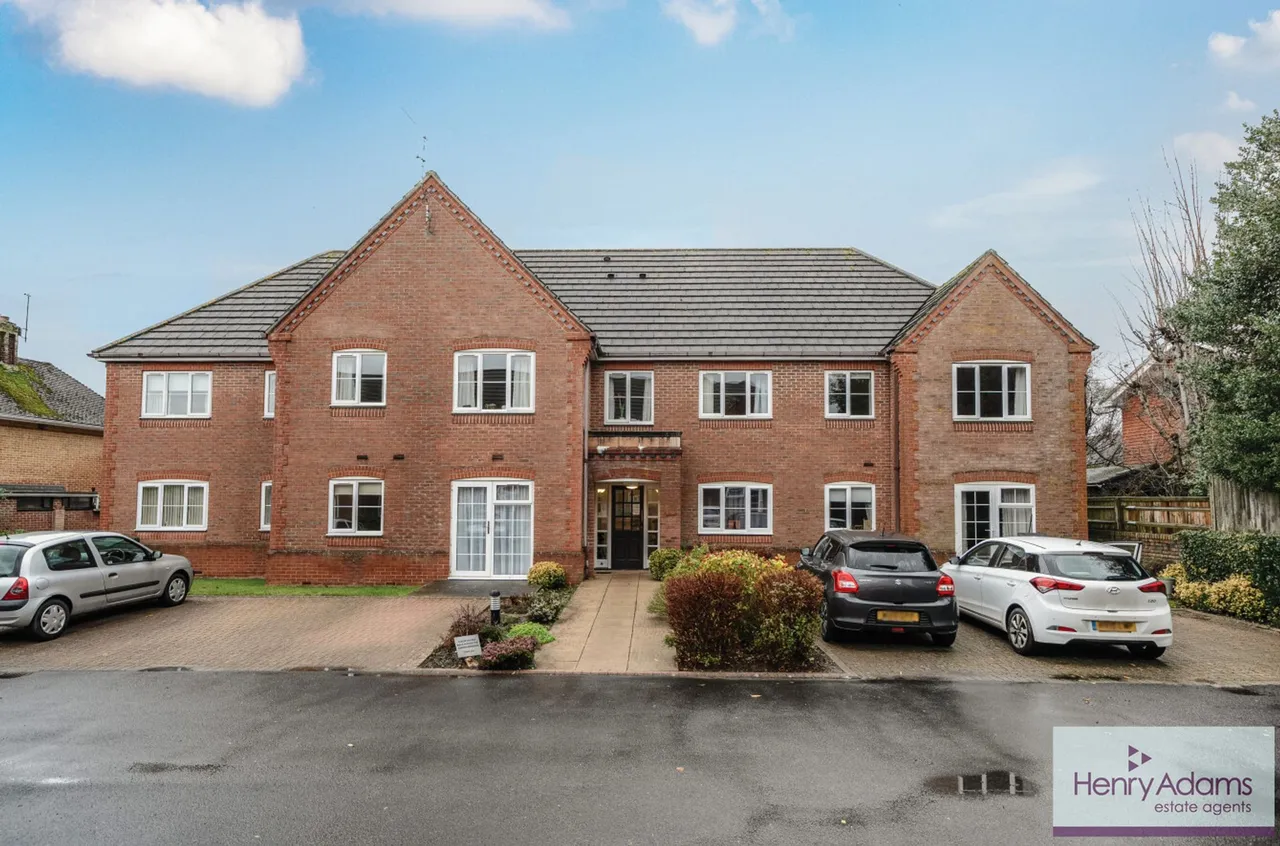 King George Avenue, Petersfield, GU32, photo 16
