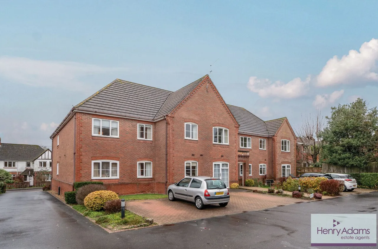 King George Avenue, Petersfield, GU32, photo 17