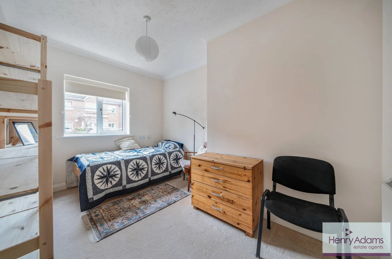 King George Avenue, Petersfield, GU32, photo 11