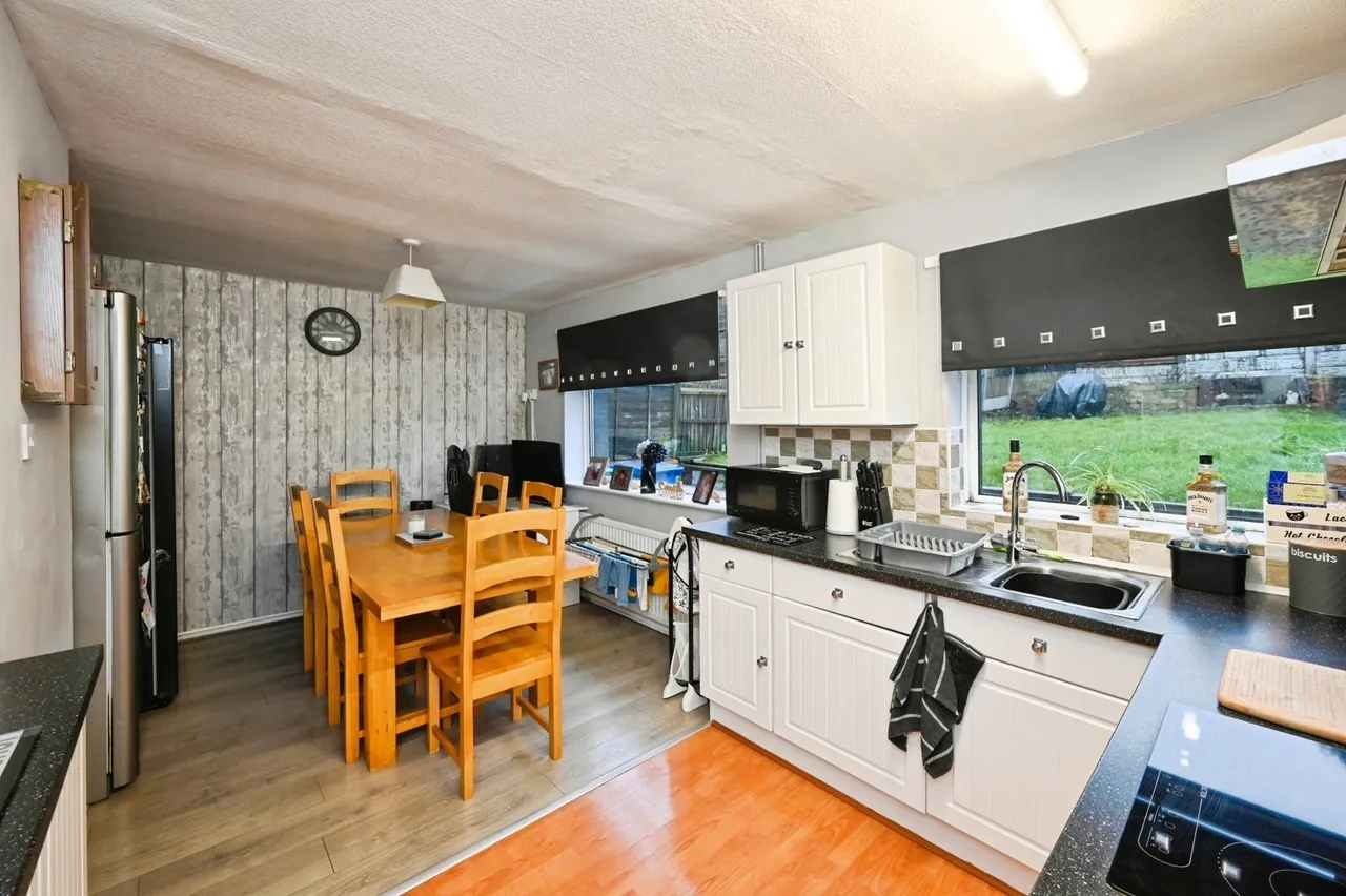Birks Road, Mansfield, Nottinghamshire, NG19, photo 4