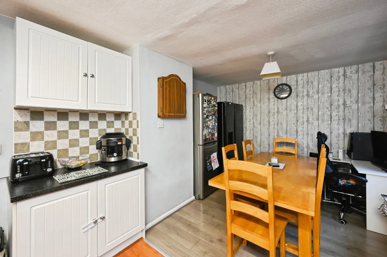 Birks Road, Mansfield, Nottinghamshire, NG19, photo 8