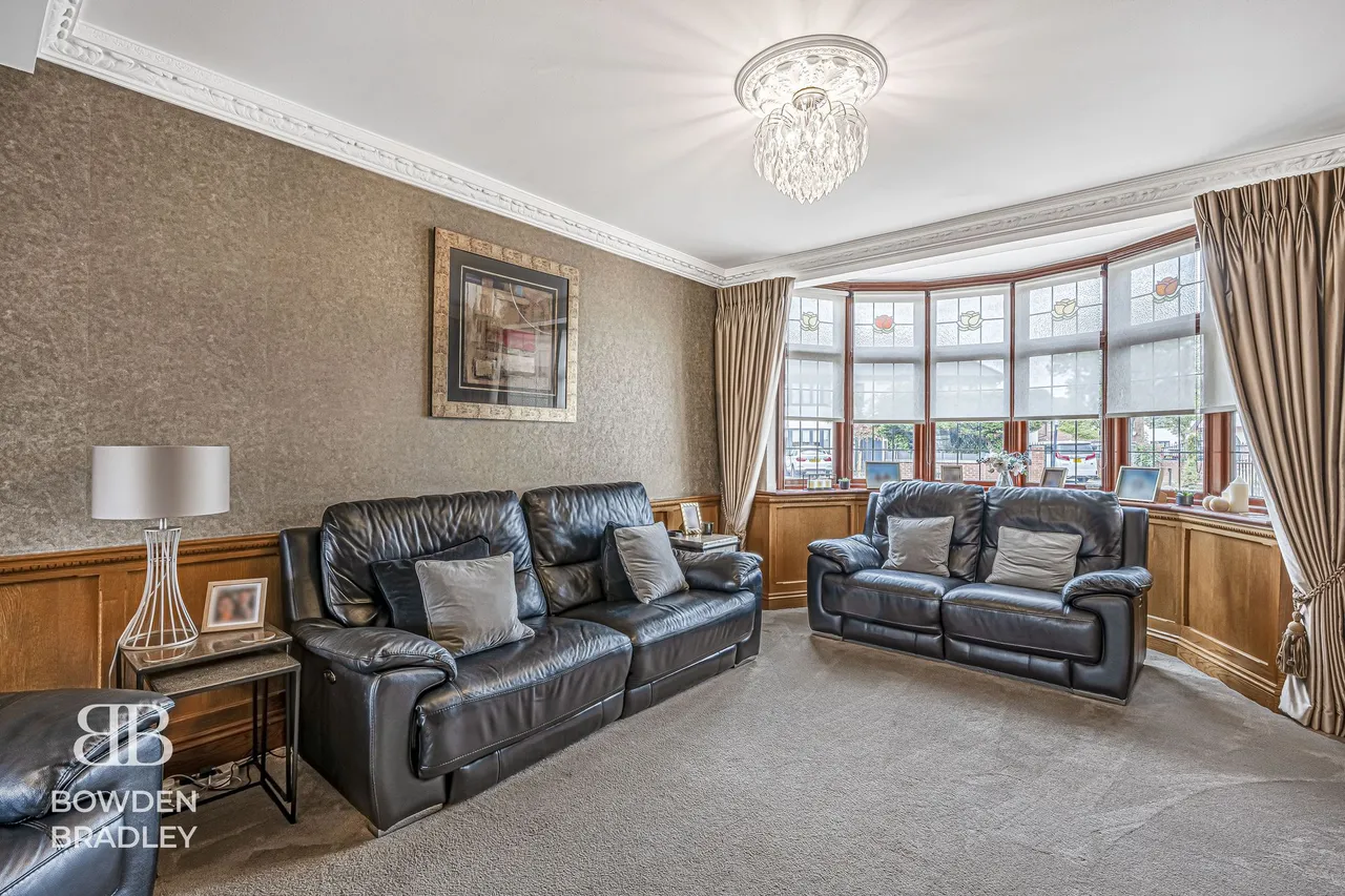 Marlborough Drive, Clayhall, IG5, photo 4