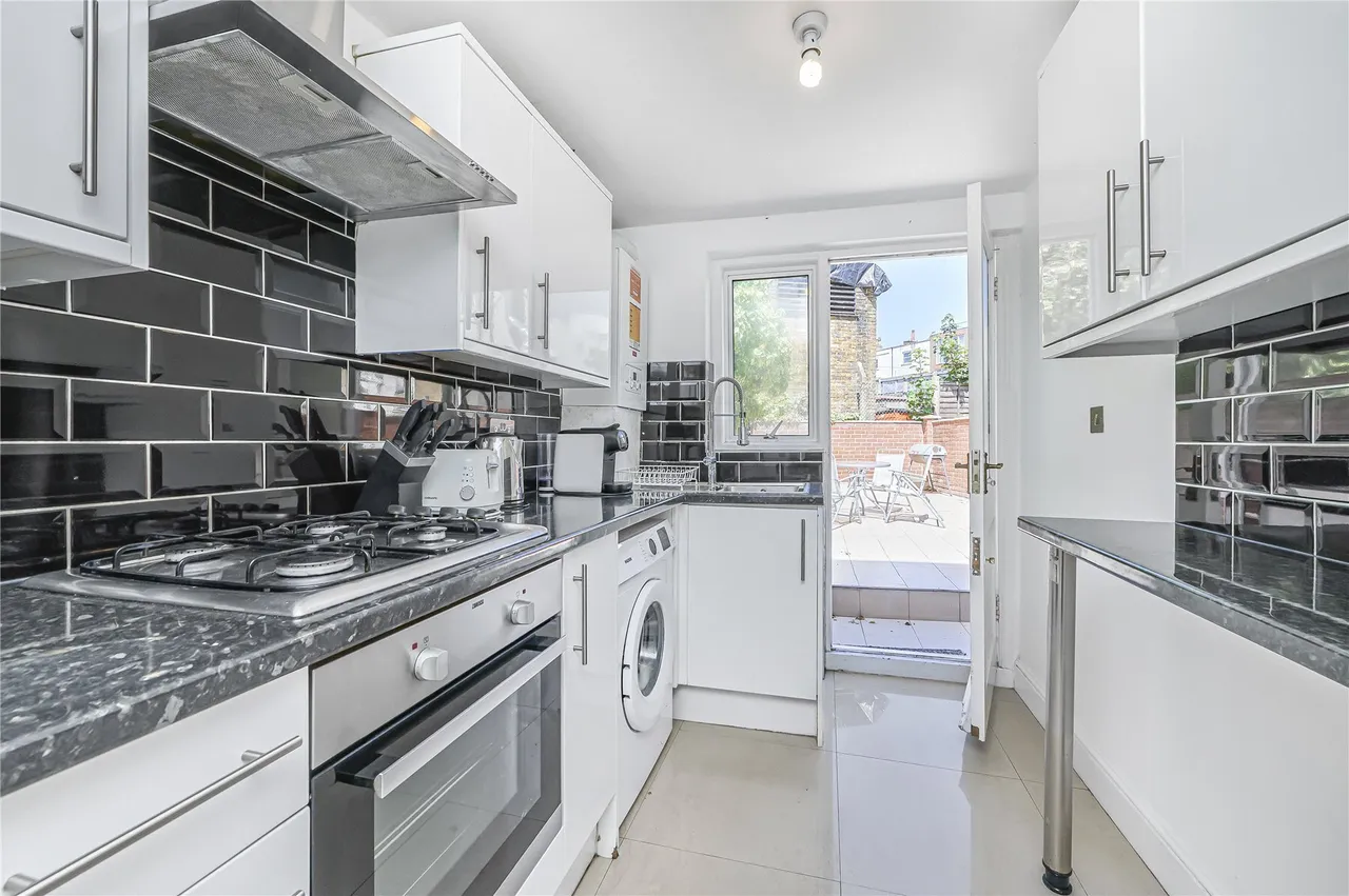 Lendal Terrace, London, SW4, photo 4