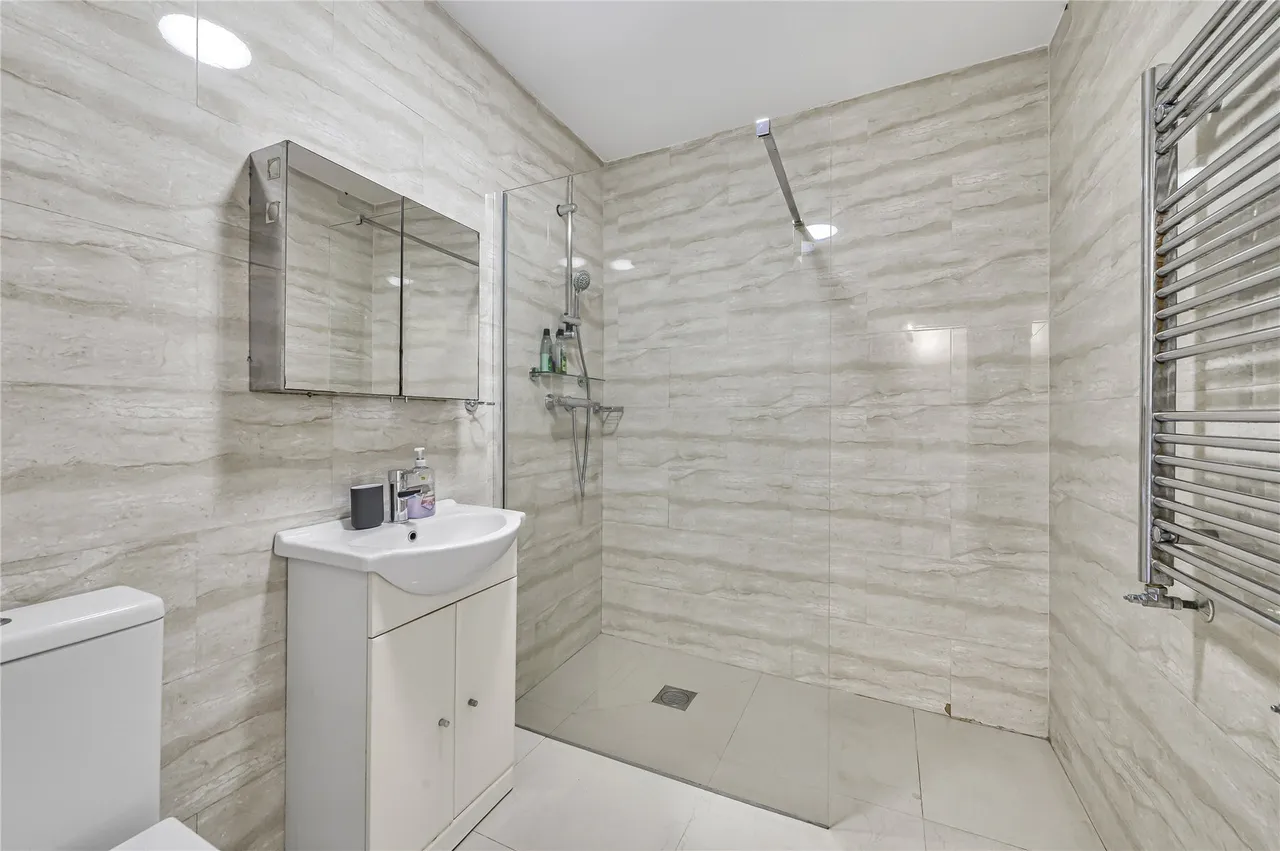 Lendal Terrace, London, SW4, photo 9