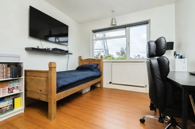 Salcombe Drive, Morden, photo 11