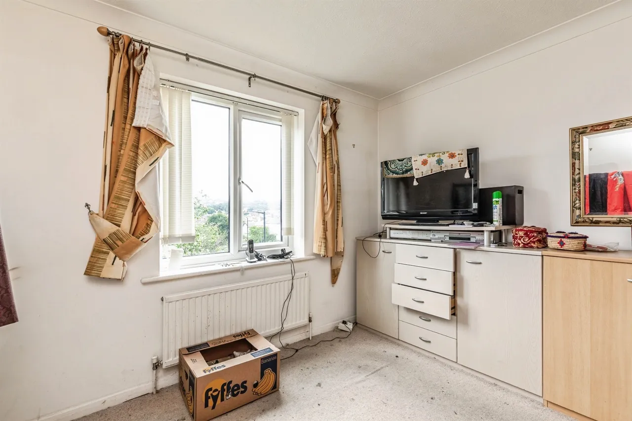 St. Helens Crescent, Hastings, photo 8