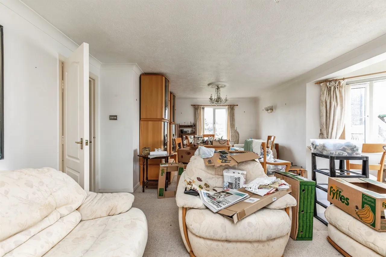St. Helens Crescent, Hastings, photo 5