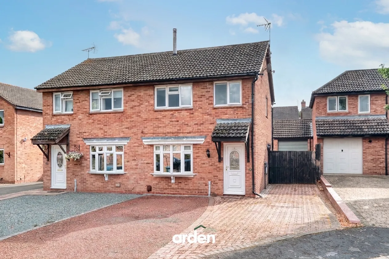 3 bed house for sale, Horton Close, Alcester, B49