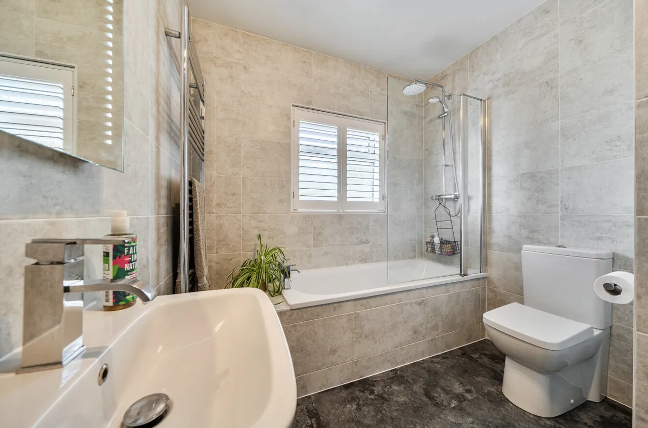 Malmesbury Road, Romsey, SO51, photo 12