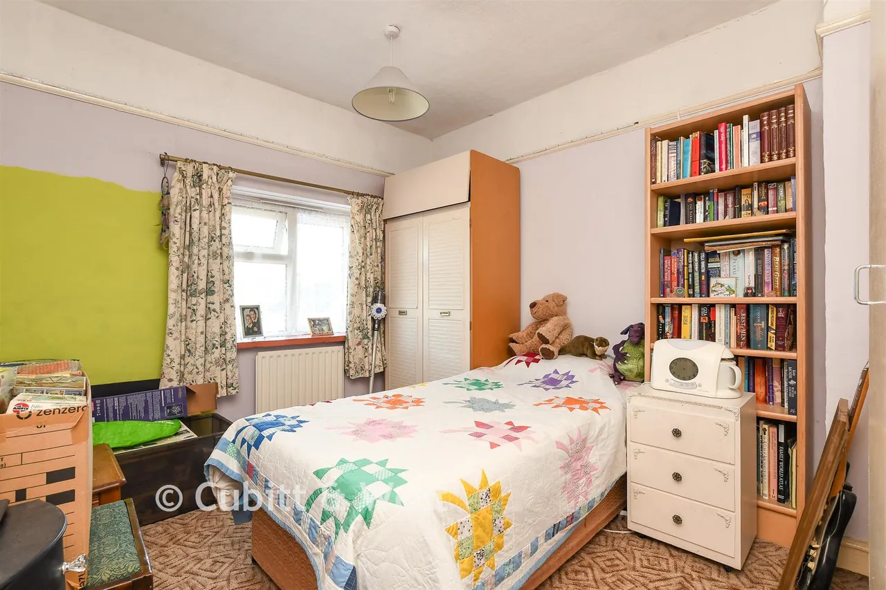 Colesmead Road, Redhill, RH1, photo 7