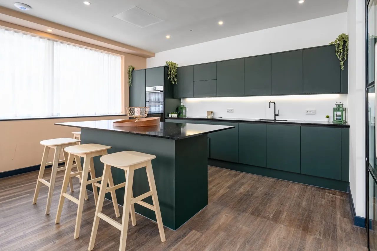 Bernard Street, Ocean Village, SO14, photo 10