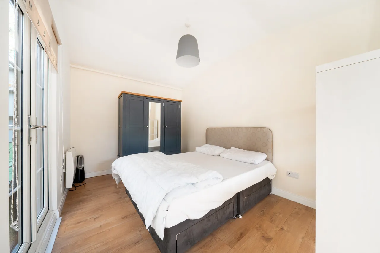 Bath Road, Thatcham, RG18, photo 16