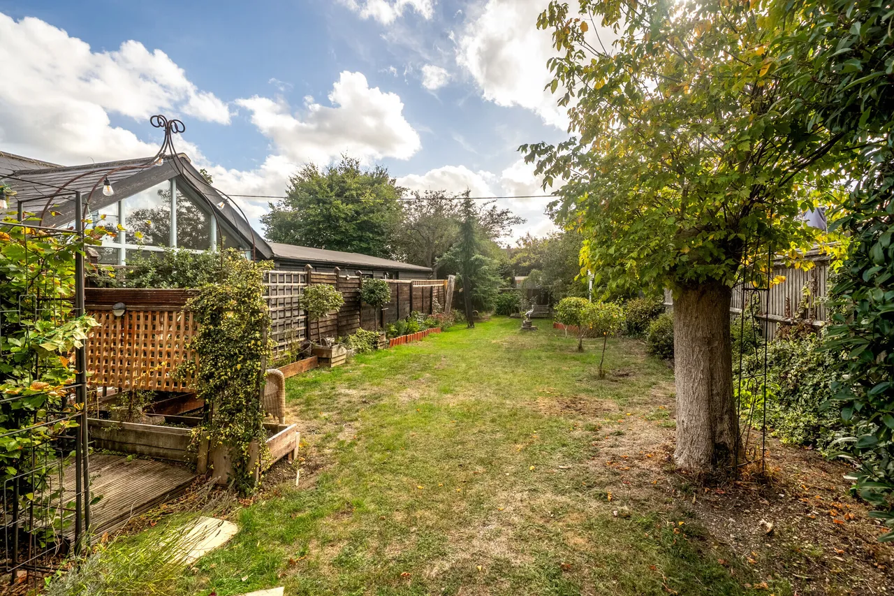 Bath Road, Thatcham, RG18, photo 19