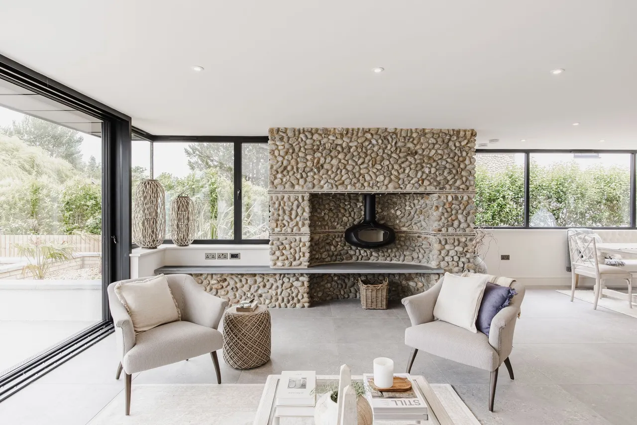 A Luxury Finish Home on the Norfolk C, photo 6