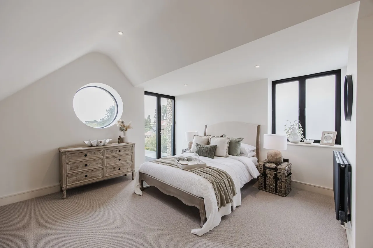 A Luxury Finish Home on the Norfolk C, photo 15