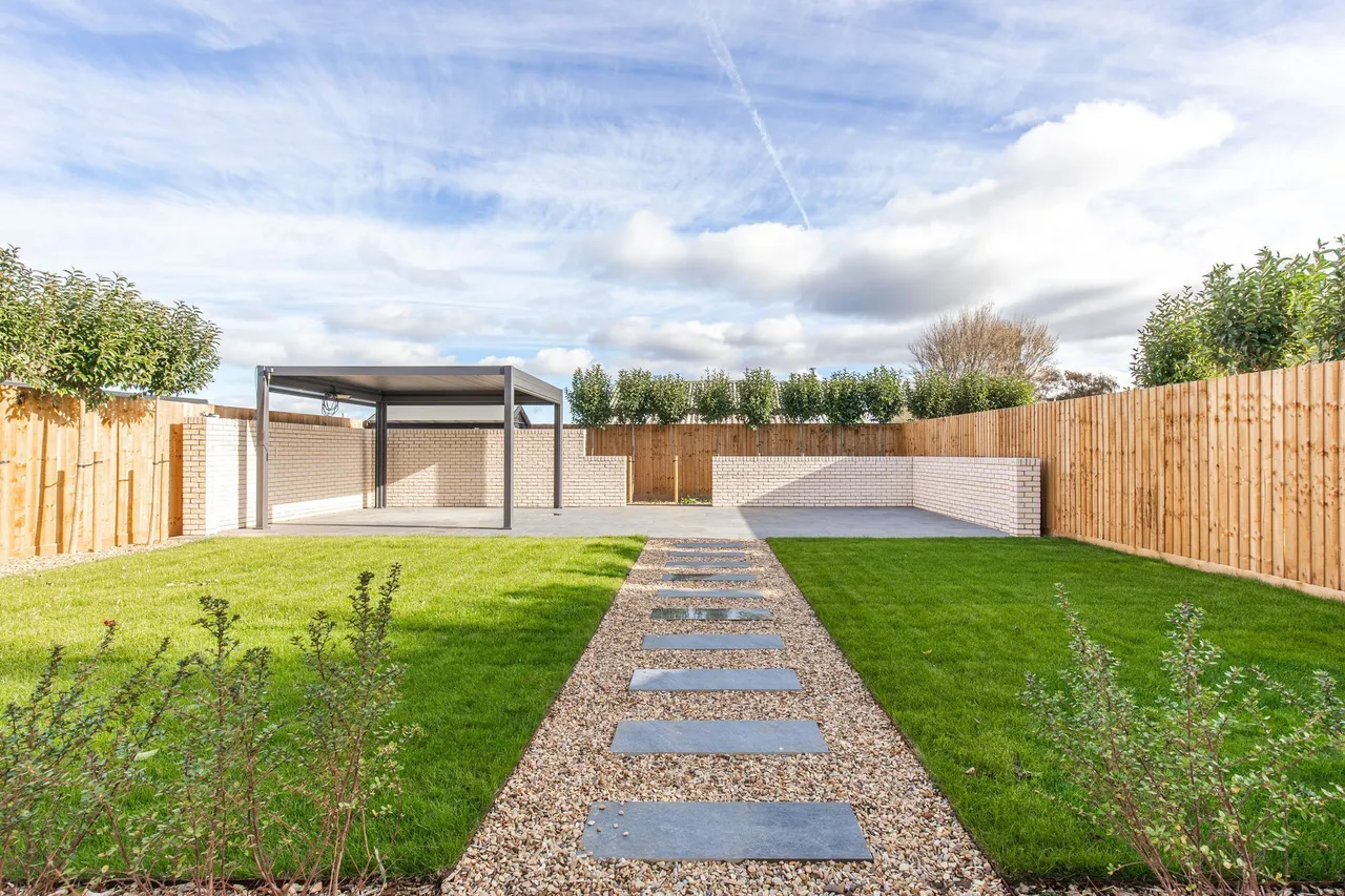 A Luxury Finish Home on the Norfolk C, photo 19
