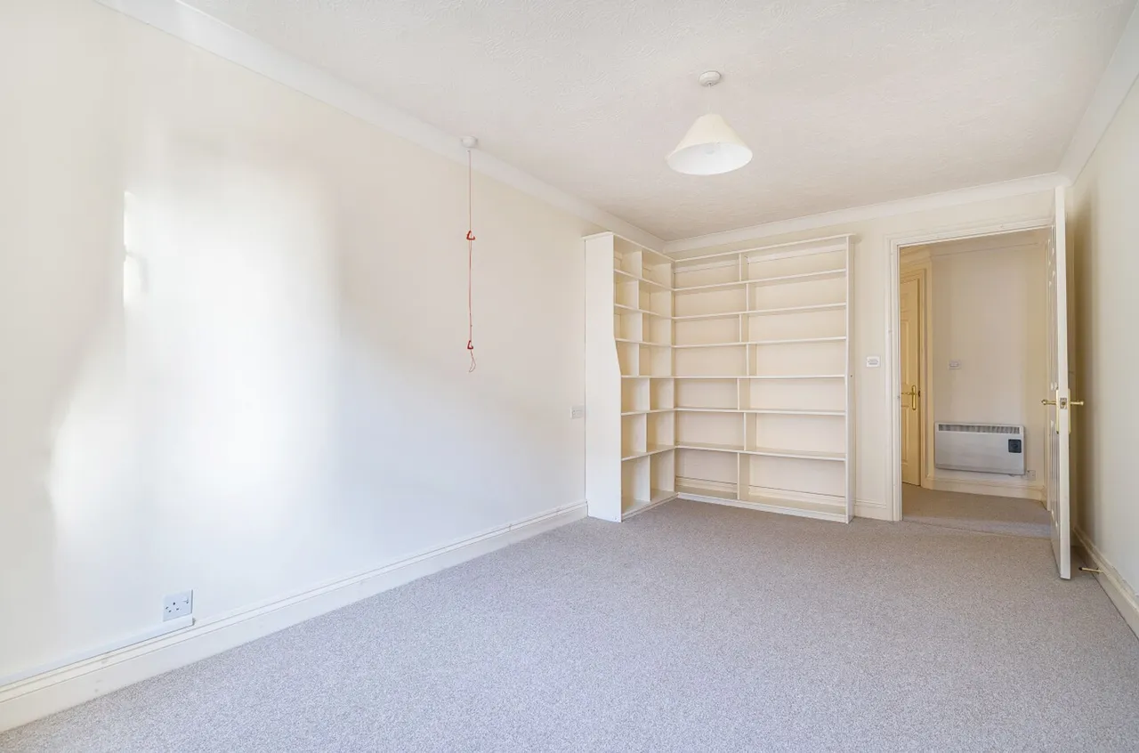 Deanery Close, Chichester, PO19, photo 10