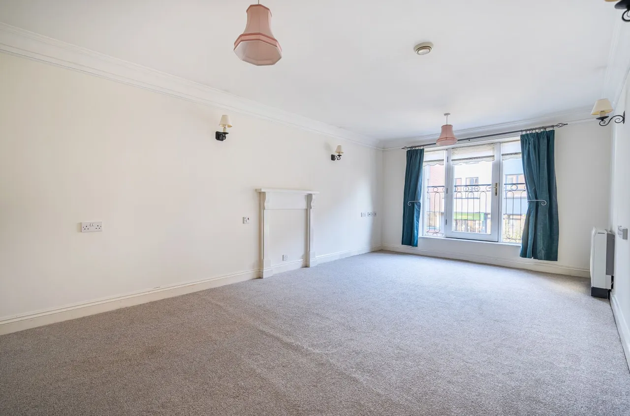 Deanery Close, Chichester, PO19, photo 4
