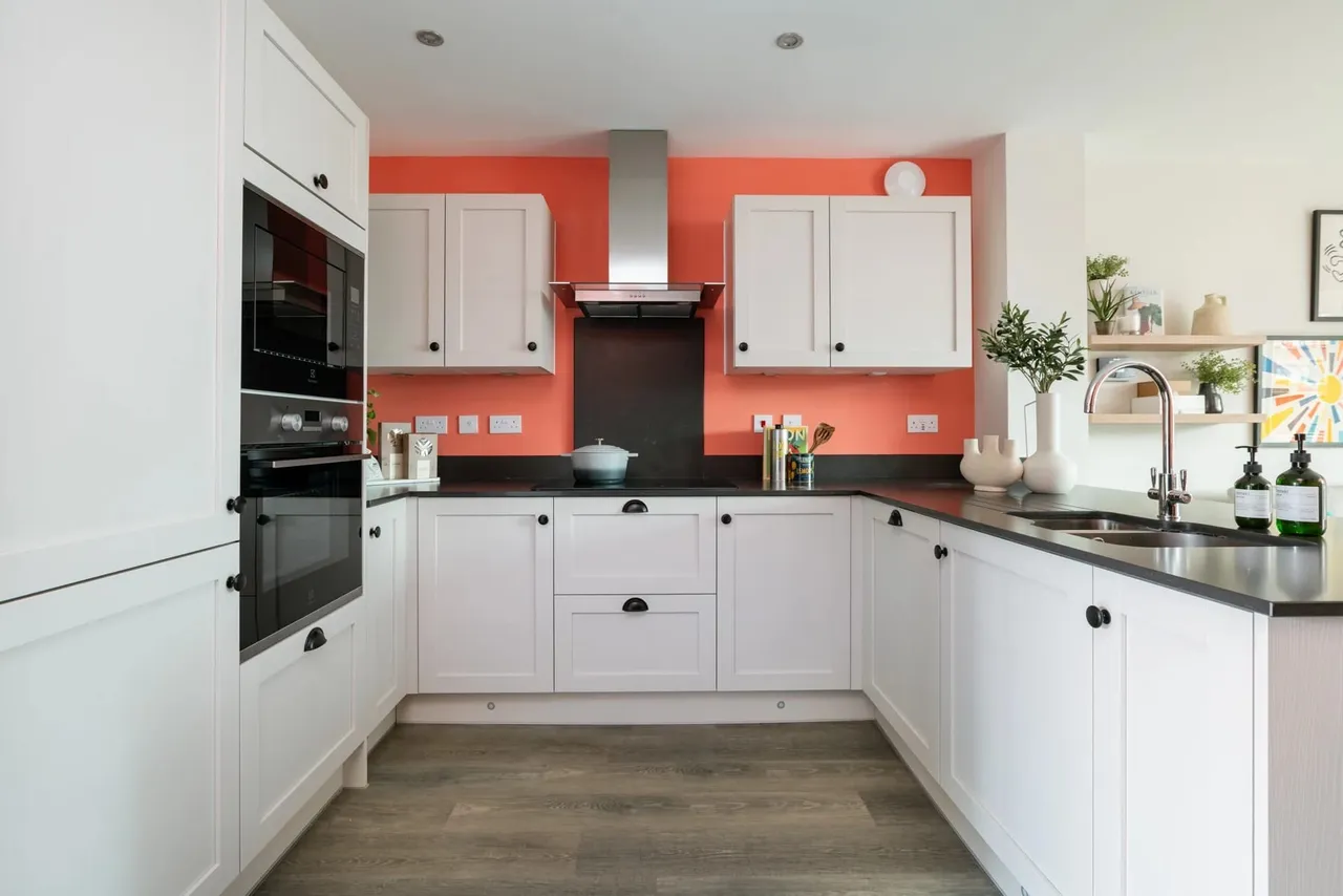 Buckingham Road, Milton Keynes, MK3, photo 2