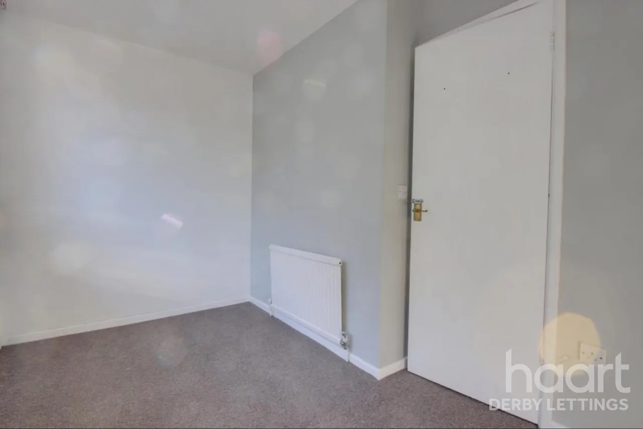 Francis Drive, LE11, photo 13