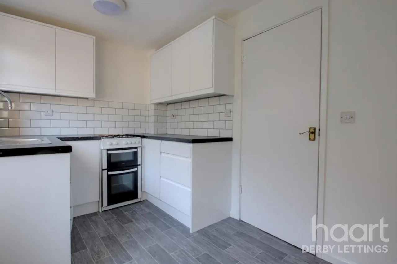 Francis Drive, LE11, photo 9