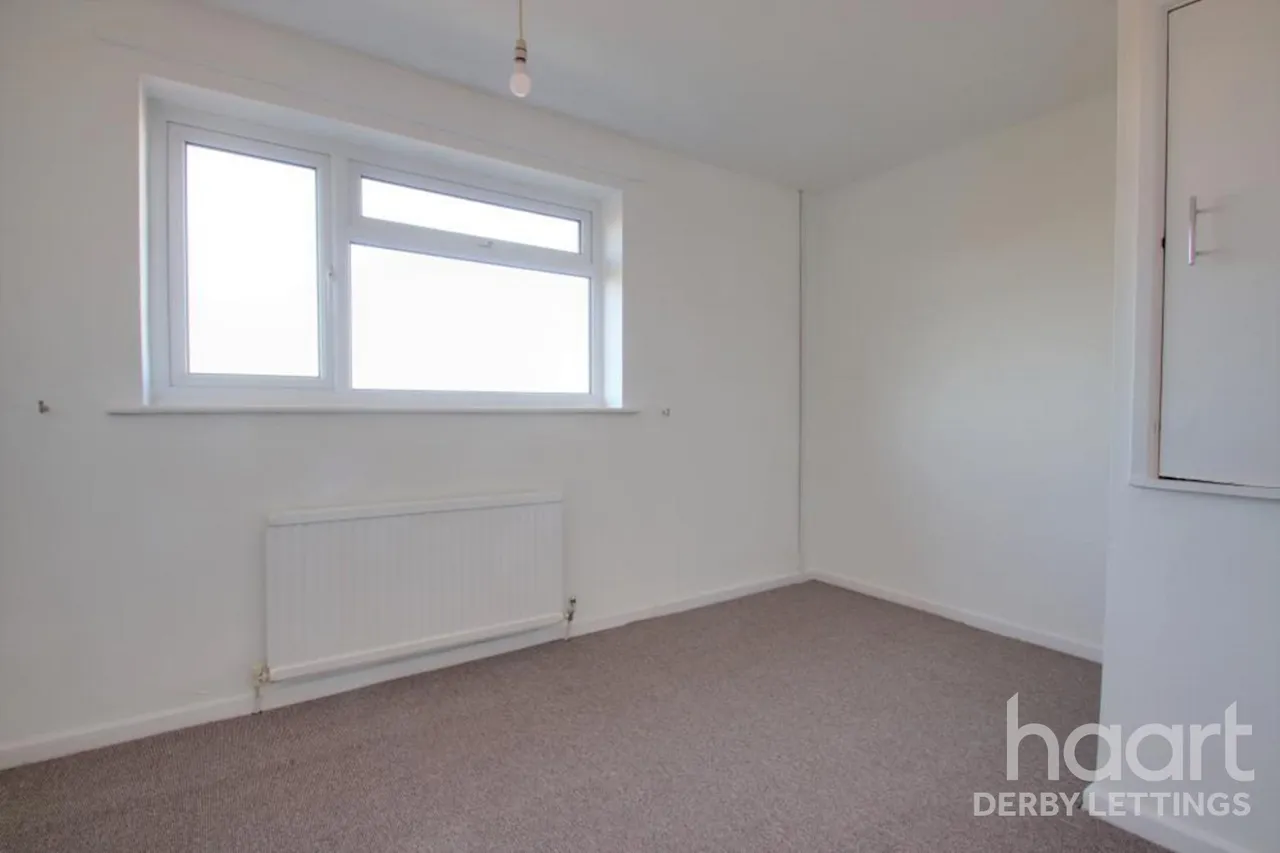Francis Drive, LE11, photo 11
