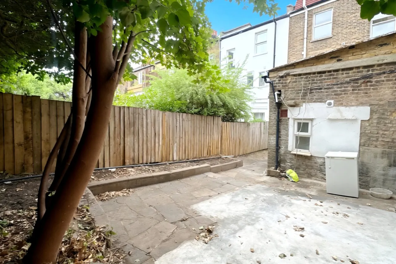 Fransfield Grove, London, SE26, photo 12