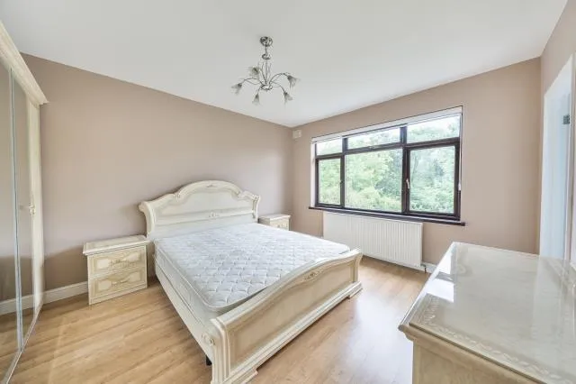 Sussex Ring, London, N12, photo 10