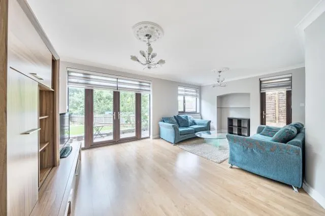 Sussex Ring, London, N12, photo 7
