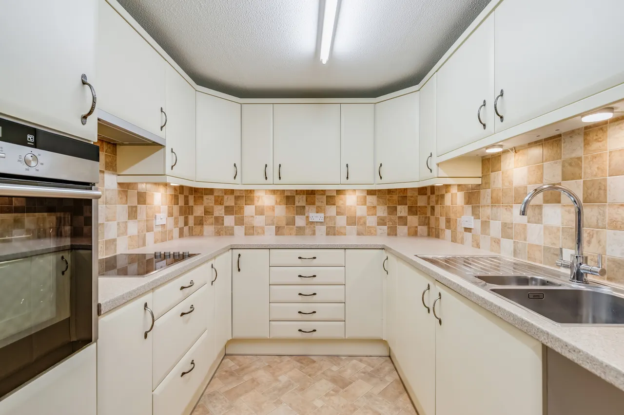 Cunliffe Road, Ilkley, LS29, photo 2
