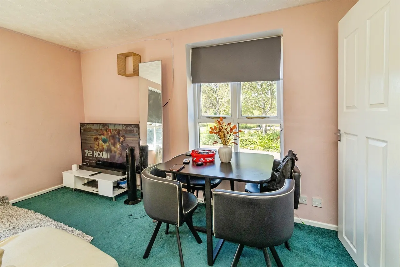 Ramsthorn Grove, Walnut Tree, Milton Keynes, photo 4