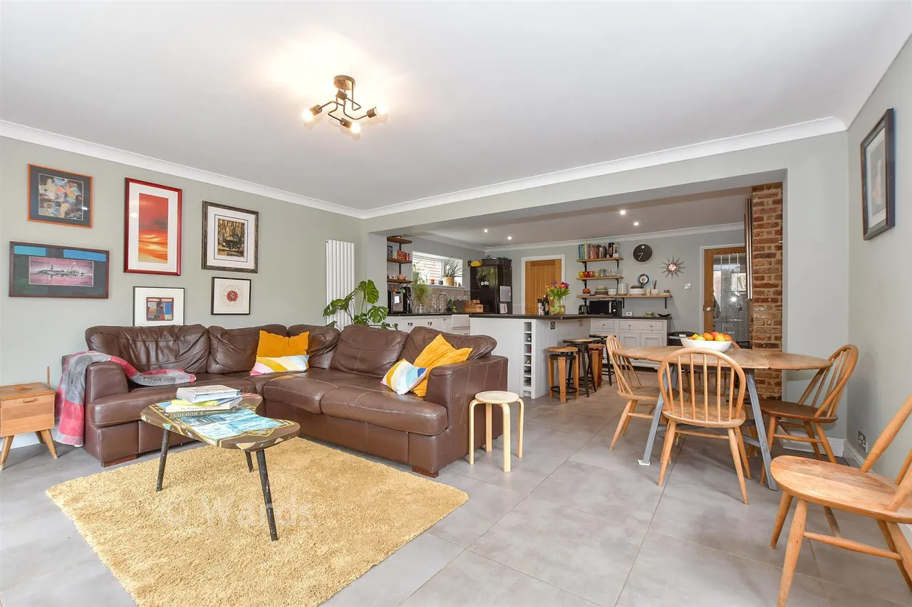 Ghyllside Road, Northiam, TN31, photo 5