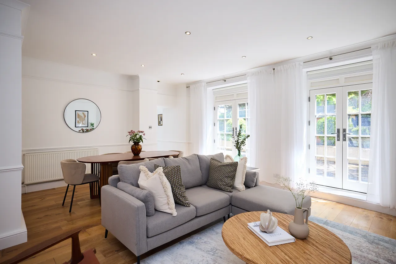 3 bed flat for sale — Elgin Avenue, London, W9