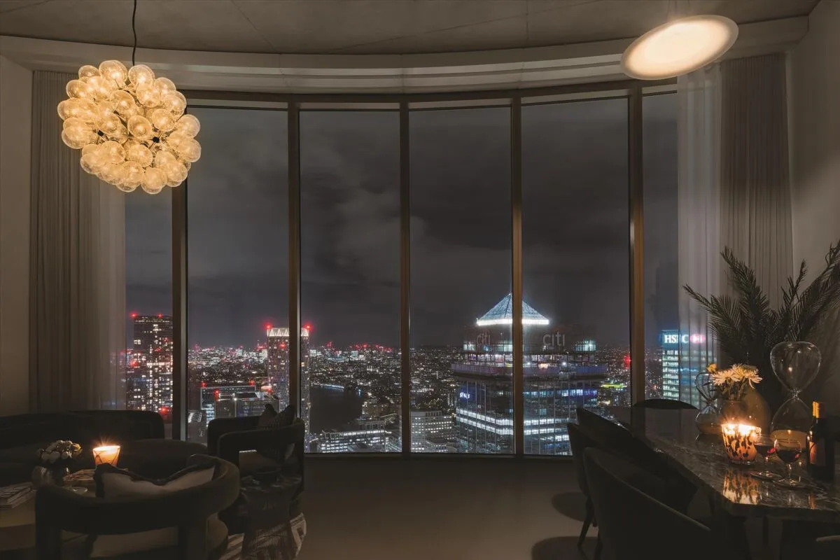 2 bed flat for sale, One Park Drive, Canary Wharf, E14