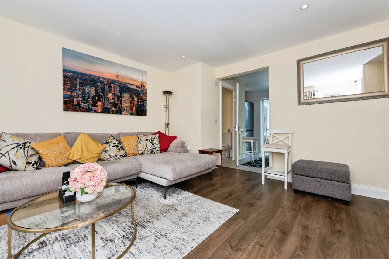 Malvern Road, Grays, RM17, photo 3