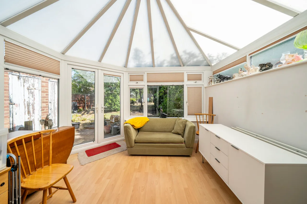 Oakwood Road, Pinner, HA5, photo 6
