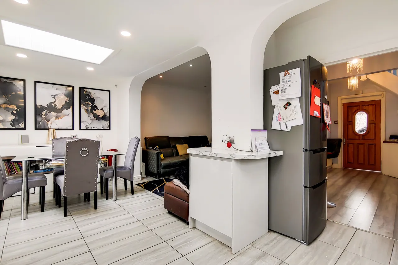 50 Risingholme Road, Harrow, photo 9