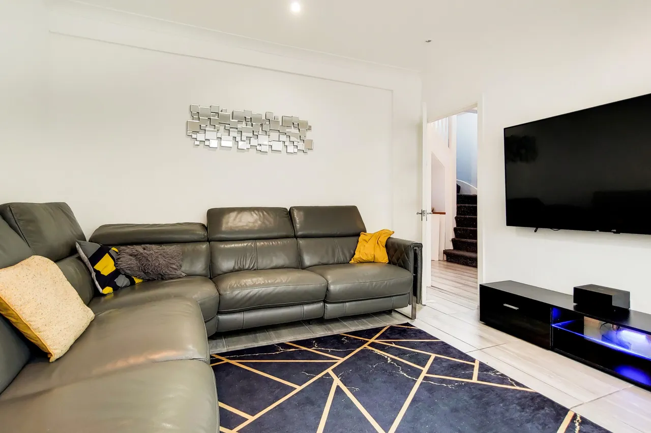 50 Risingholme Road, Harrow, photo 3