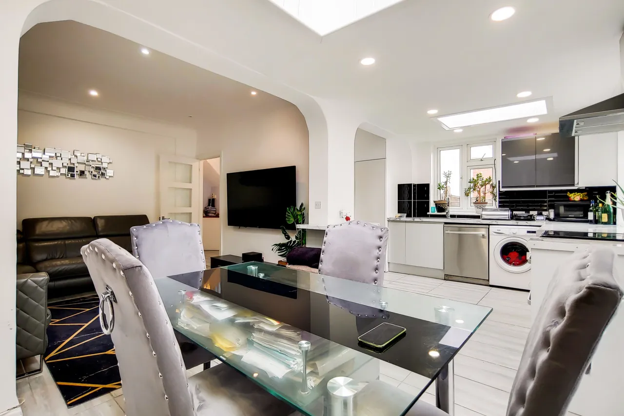 50 Risingholme Road, Harrow, photo 11