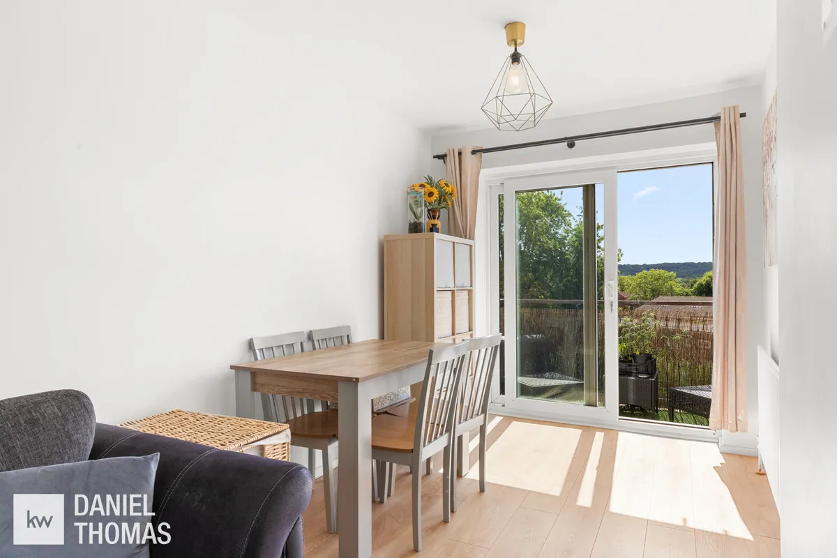 Daniel Thomas, Shelley Court, EN9, photo 3