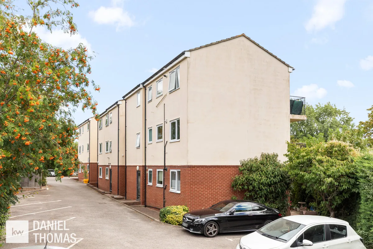 Daniel Thomas, Shelley Court, EN9, photo 16