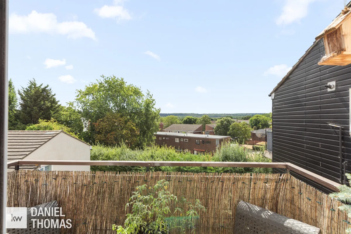 Daniel Thomas, Shelley Court, EN9, photo 13