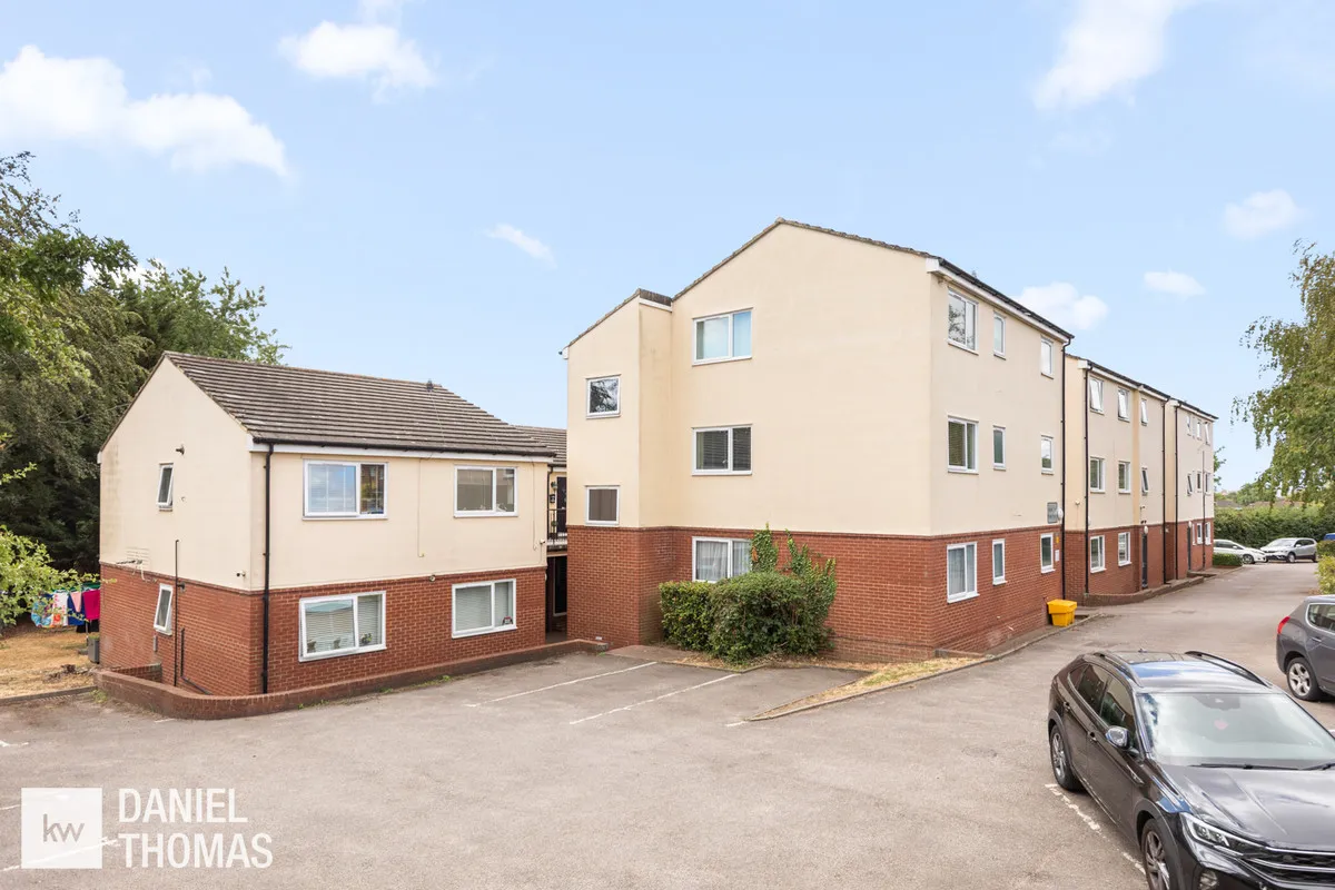 1 bed flat for sale, Daniel Thomas, Shelley Court, EN9