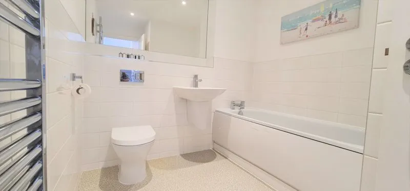 Claremont Crescent, Rayleigh, Essex, SS6 9GZ, photo 15